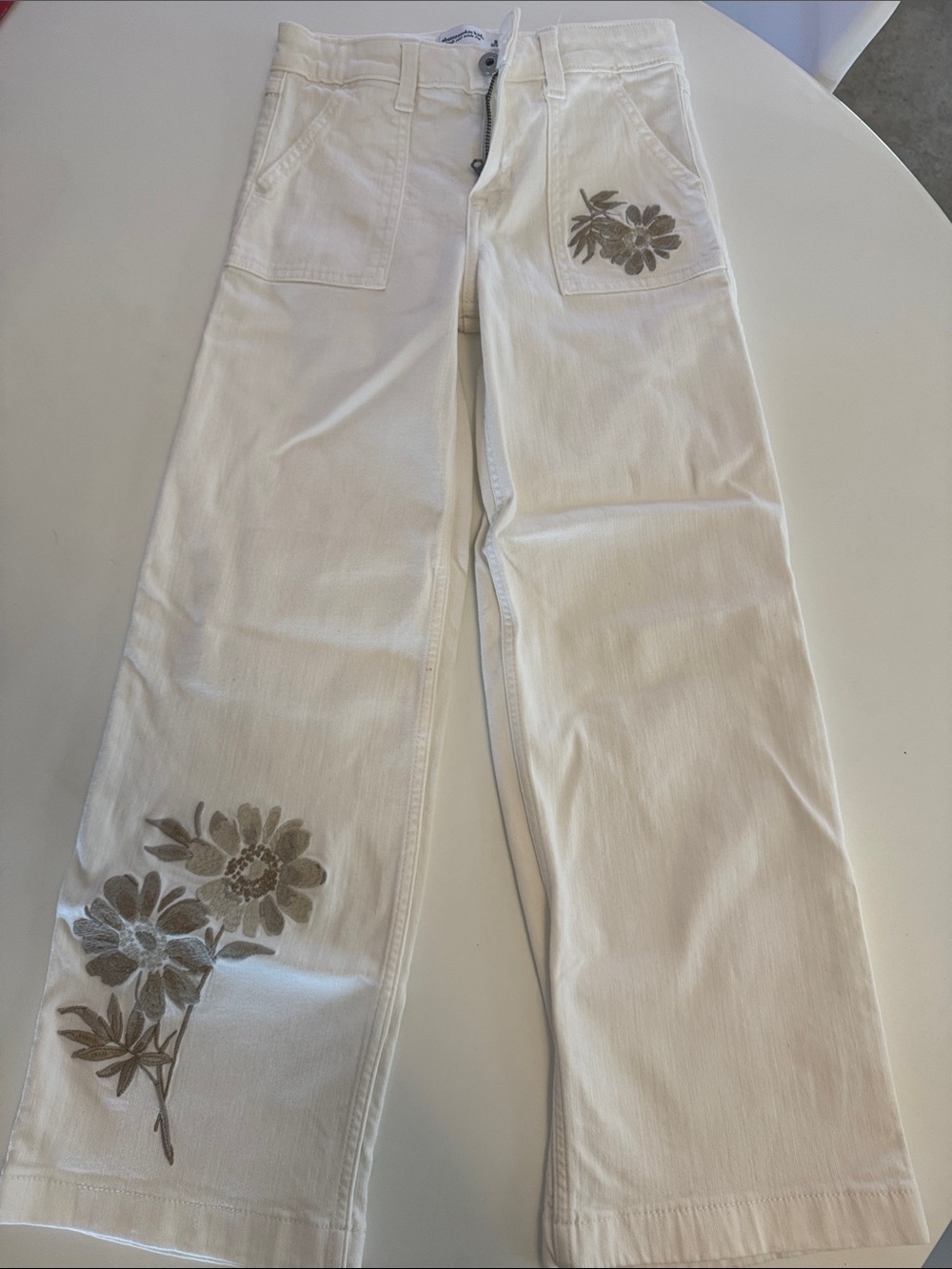 abercrombie kids White Wide-Leg Jeans with Taupe Floral Applique